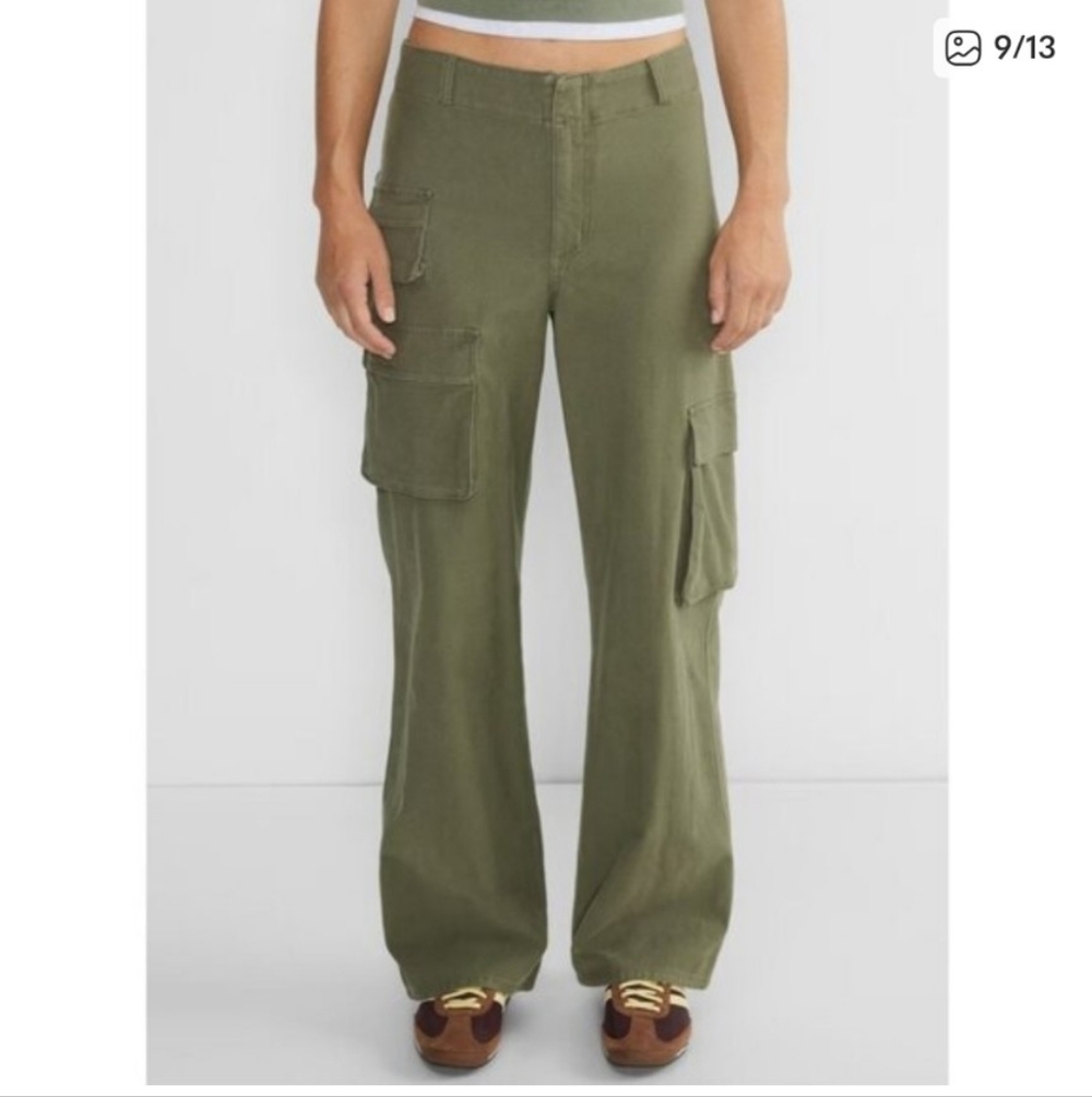 Aritzia TNA Picture Army Green Cotton Sateen High Rise Cargo Pants, Size 4